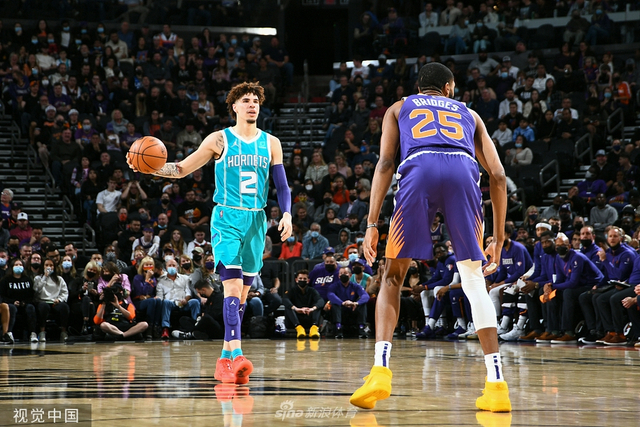 承受着巨大 承受着巨大