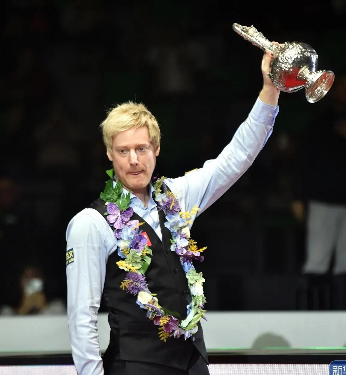 策略上出现 策略上出现