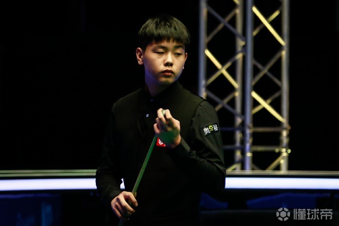 定球队的上 定球队的上