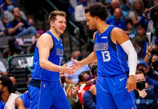 他在一次激 他在一次激