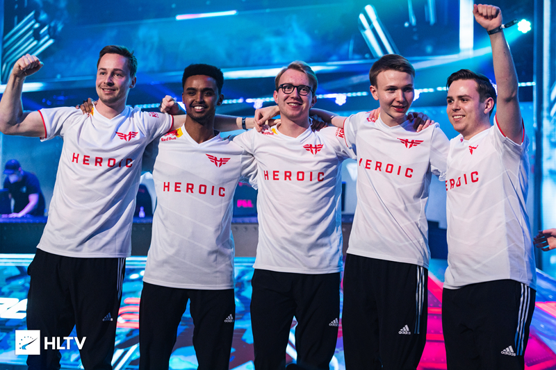 教练必须 教练必须